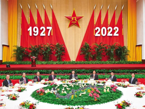 國防部舉行盛大招待會  熱烈慶祝中國人民解放軍建軍95周年  中共中央總書記國家主席中央軍委主席習近平和李克強栗戰書汪洋王滬寧趙樂際韓正王岐山出席
