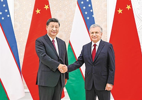 習近平同烏茲別克斯坦總統米爾濟約耶夫會談 