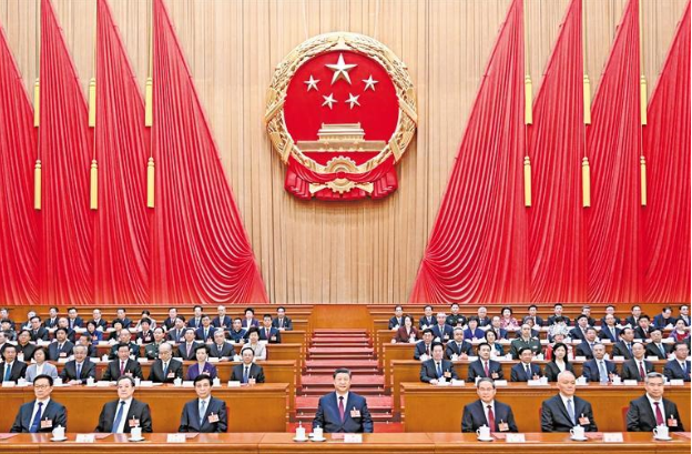 十四屆全國人大三次會議在京閉幕   批準政府工作報告、全國人大常委會工作報告等  通過關于修改代表法的決定 習近平簽署主席令予以公布  習近平李強王滬寧蔡奇丁薛祥李希韓正等在主席臺就座